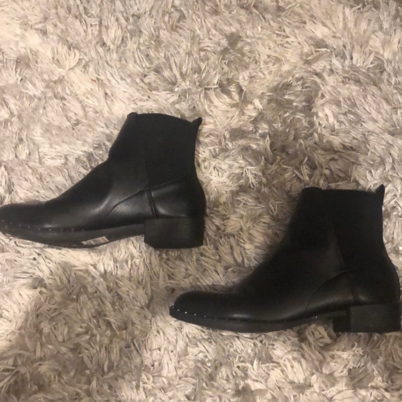 Leather booties - Picture 3 of 3